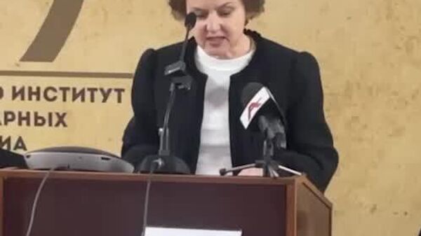 Круглый стол Демографическое развитие: стратегия и механизмы начался в Абхазском институте гуманитарных исследований - Sputnik Абхазия