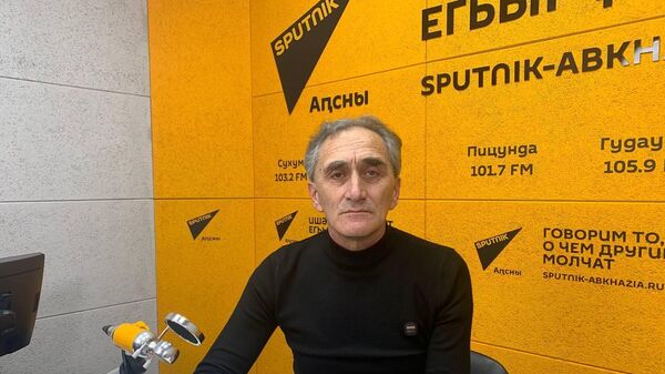 Взаимный интерес: Хагба о дружественных связях постсоветских стран с Россией  - Sputnik Абхазия