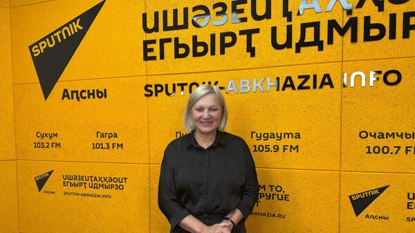 Доступная среда: о проблеме сурдоперевода со специалистом - Sputnik Абхазия