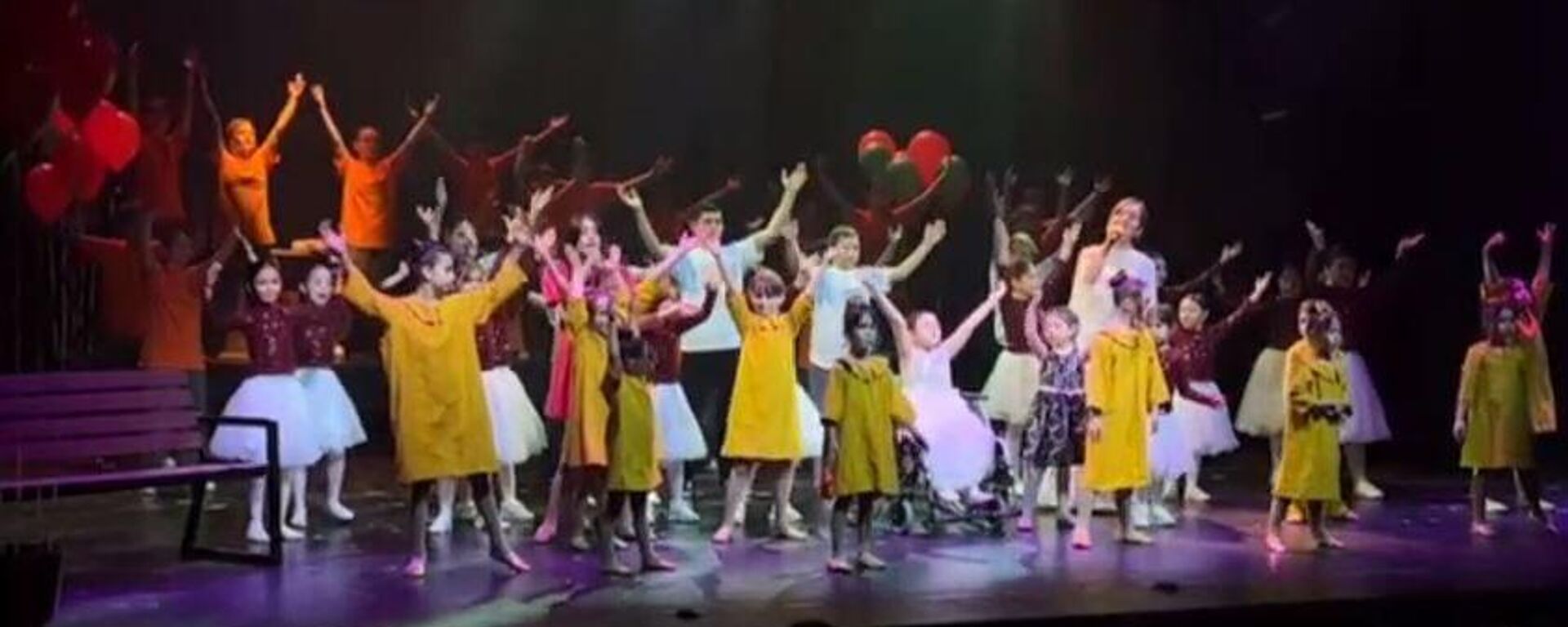 Пресс-показ благотворительного спектакля с участием детей с ОВЗ Пресс-показ благотворительного спектакля с участием детей с ОВЗ - Sputnik Абхазия, 1920, 23.02.2026