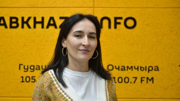 Станислав Лакәаба игәалашәара аҳаҭыраз: аҭоурыхдырыҩ лцәажәара - Sputnik Аҧсны