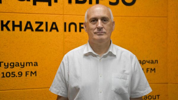 Время поджимает: Чирикба о главных стратегических проблемах Абхазии - Sputnik Абхазия