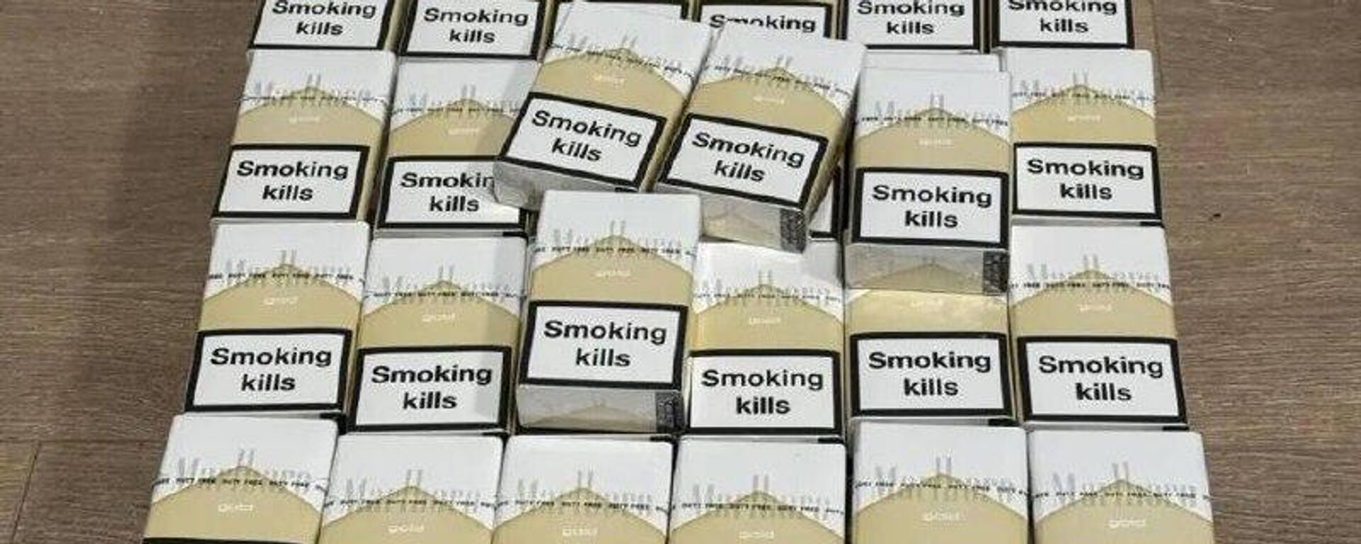 Женщина пыталась нелегально ввезти в Абхазию сигареты - Sputnik Абхазия, 1920, 26.02.2026