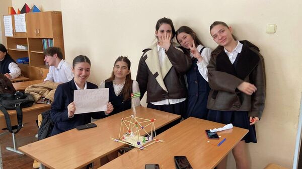 Более 500 школьников приняли участие в проекте Международное ТехноНаставничество - Sputnik Аҧсны