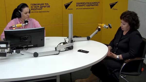 У Общественной палаты Абхазии большой потенциал во взаимодействии с органами власти и лидерами гражданских инициатив, отметила в интервью радио Sputnik член Общественной палаты Омской области Ирина Сербина - Sputnik Абхазия