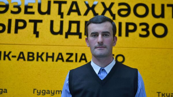 Аԥсны Асовет мчра ашьҭахь: аҭоурыхдырыҩ иҿцәажәара - Sputnik Аҧсны