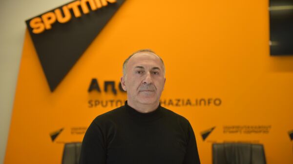 Аполитикатә система ареформа: ауаажәларра-политикатә усзуҩы иҿцәажәара - Sputnik Аҧсны