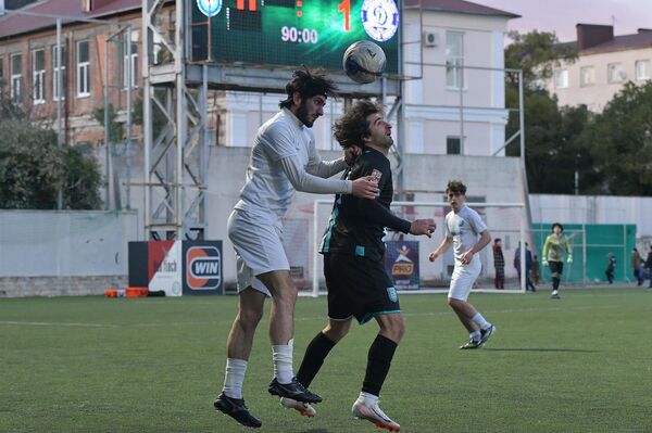 На домашнем стадионе "Динамо" встречалось с "Ерцаху" из Очамчыры. В этой игре столичная команда победила с минимальным счетом — 1:0 - Sputnik Абхазия