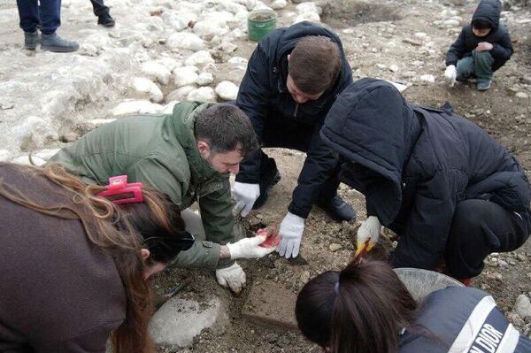 Сроки раскопок на набережной Сухума могут продлить из-за погодных условий, отметил замглавы администрации столицы Константин Тарба - Sputnik Абхазия