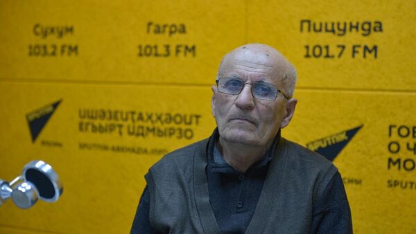 Гьаргь Гобечиа иҳәамҭақәа еидызкылаз ашәҟәы еиҭаҭыжьуп: аизга автор иҿцәажәара - Sputnik Аҧсны
