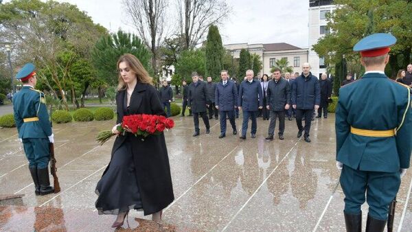 Память погибших в Мартовском наступлении Отечественной войны народа Абхазии почтили в Сухуме - Sputnik Абхазия