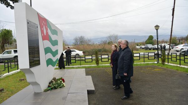 Память бойцов Сухумского батальона почтили в Нижней Эшере - Sputnik Абхазия