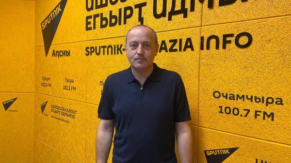 Ацәаӷәара ахәԥсақәа, тракторла аиқәыршәара: Ақыҭанхамҩа аминистрра ахаҭарнак ицәажәара - Sputnik Аҧсны