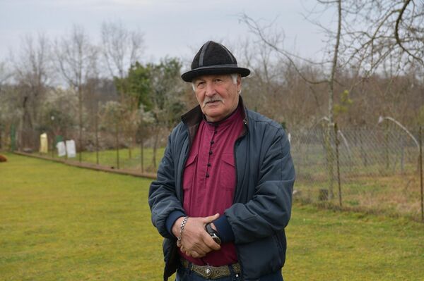 Роланд Зантария изготовитель абхазского посоха - алабаща в с. Хуап - Sputnik Абхазия