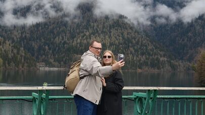 Туристы на оз.Рица