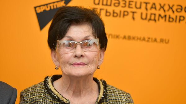 Виолетта Маан: на небольшие роли я еще готова идти в театр - Sputnik Абхазия