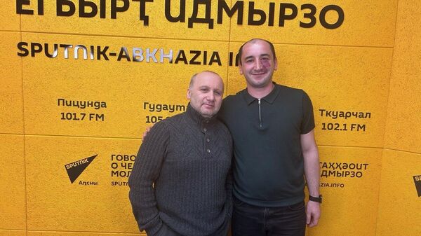 Жорданиеи Абыхәбеи еиҭарҳәеит Аԥснытәи атеатрқәеи актиорцәеи рҭагылазаашьоу зеиԥшроу - Sputnik Аҧсны