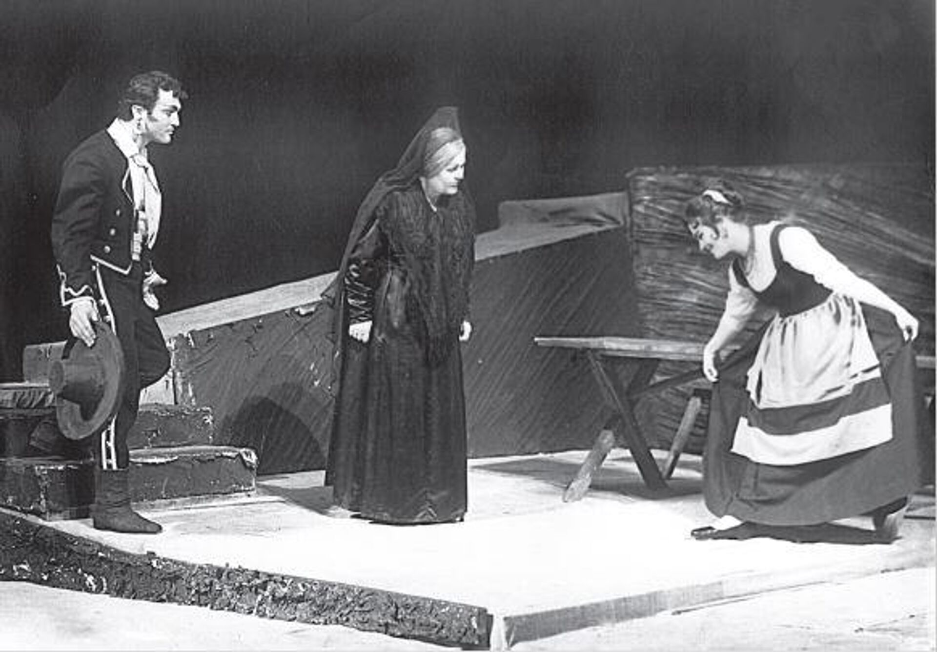 Г. Лорка Кровавая свадьба.
Ш. Гицба – жених, М. Зухба – мать, М. Кобахия – служанка - Sputnik Аҧсны, 1920, 01.04.2026