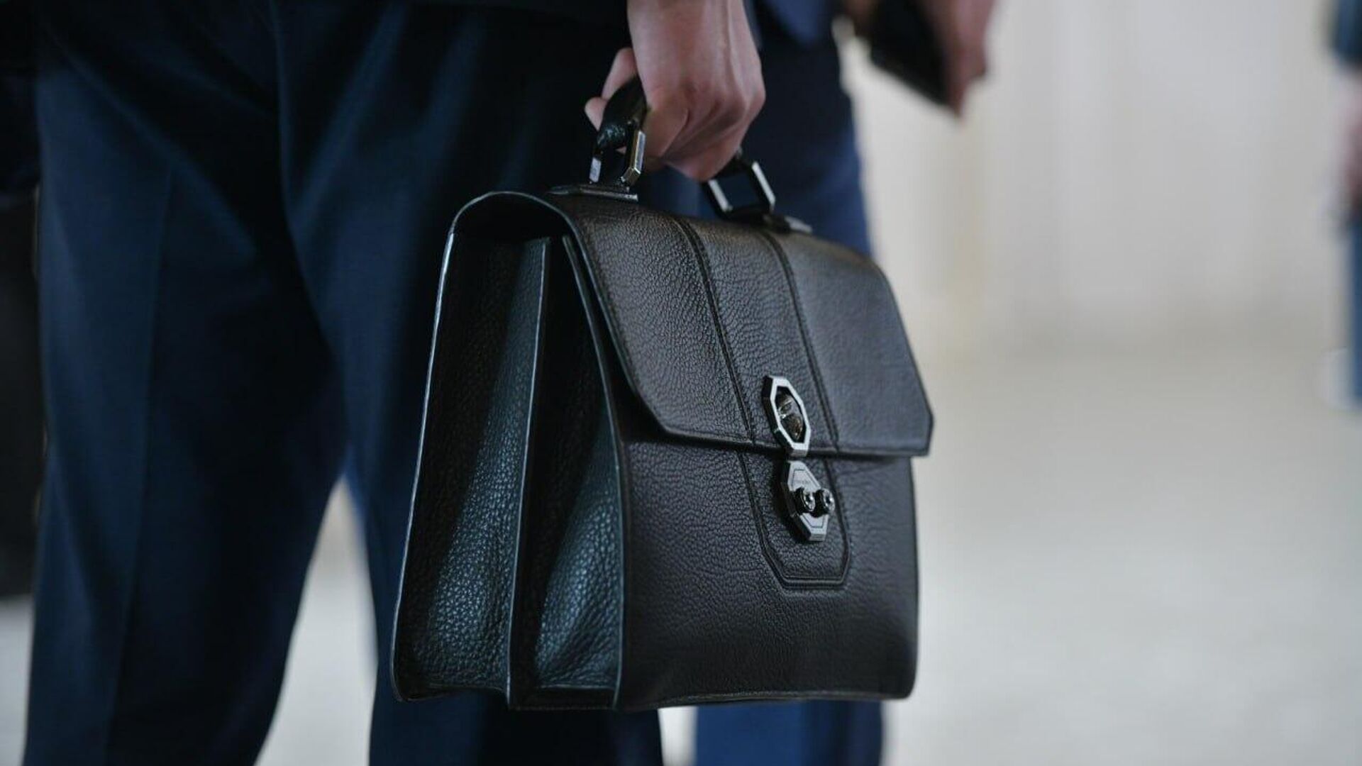 Портфель Портфель - Sputnik Аҧсны, 1920, 03.04.2026