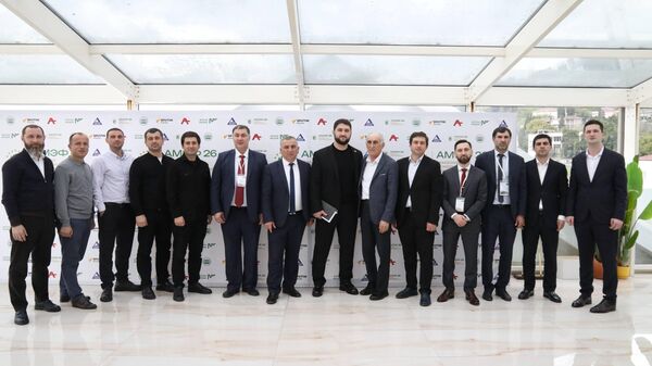 Развитие молодежной политики и спорта обсудили на круглом столе в Сухуме - Sputnik Абхазия