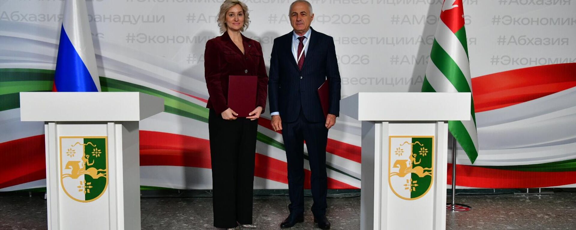 Минсельхоз Абхазии подписал ряд соглашений на полях АМЭФ - Sputnik Абхазия, 1920, 04.04.2026