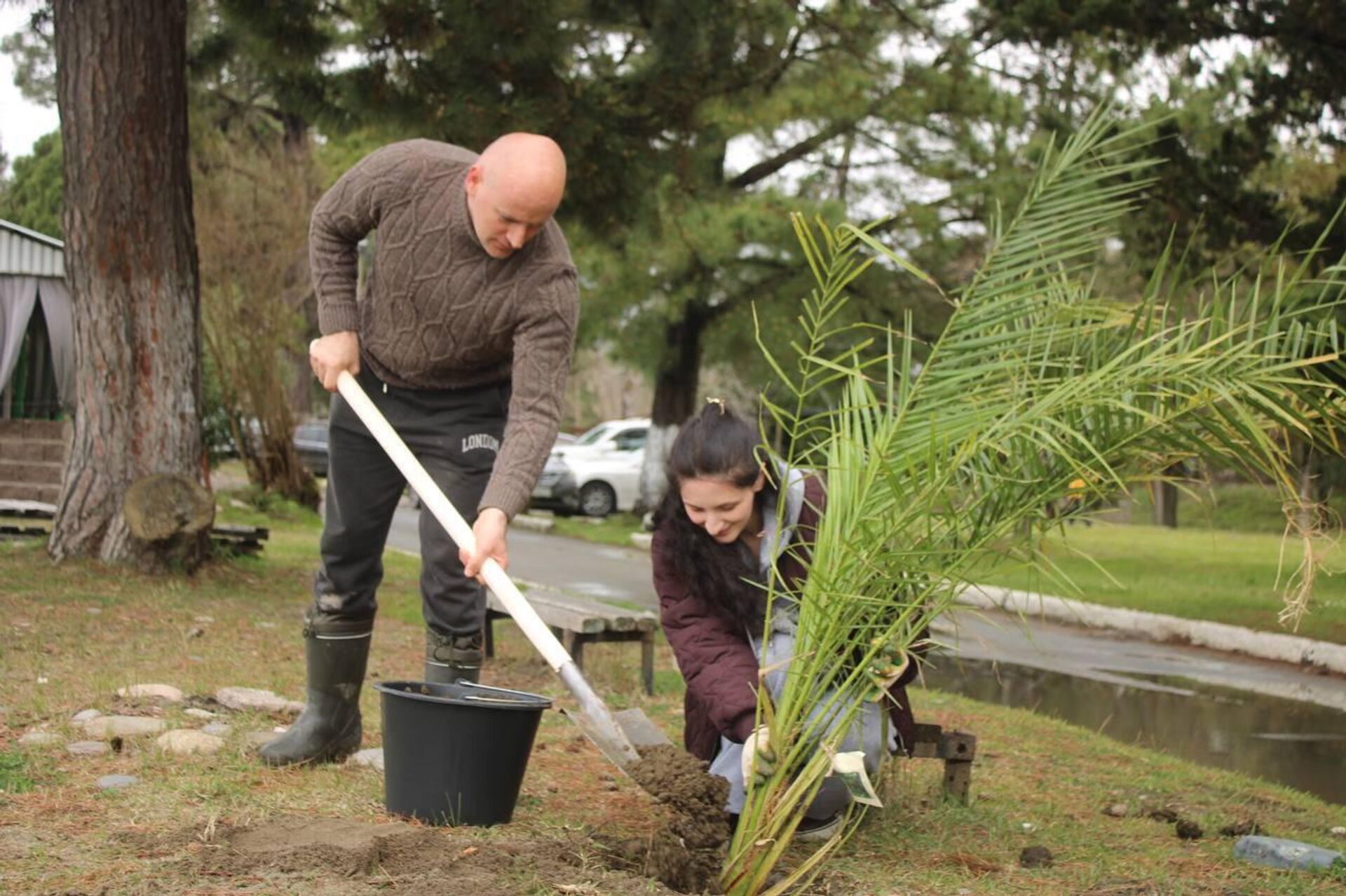 Агәыӡера иҟоу Смецкои ипарк аҿы акциа Аҵла еиҭаҳа — аҭоурых еиқәырха мҩаԥысит Агәыӡера иҟоу Смецкои ипарк аҿы акциа Аҵла еиҭаҳа — аҭоурых еиқәырха мҩаԥысит - Sputnik Аҧсны, 1920, 04.04.2026