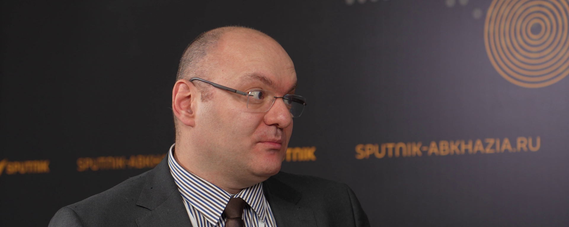 Большой интерес к Абхазии: Беслан Барателия о международном экономическом форуме
 - Sputnik Абхазия, 1920, 05.04.2026