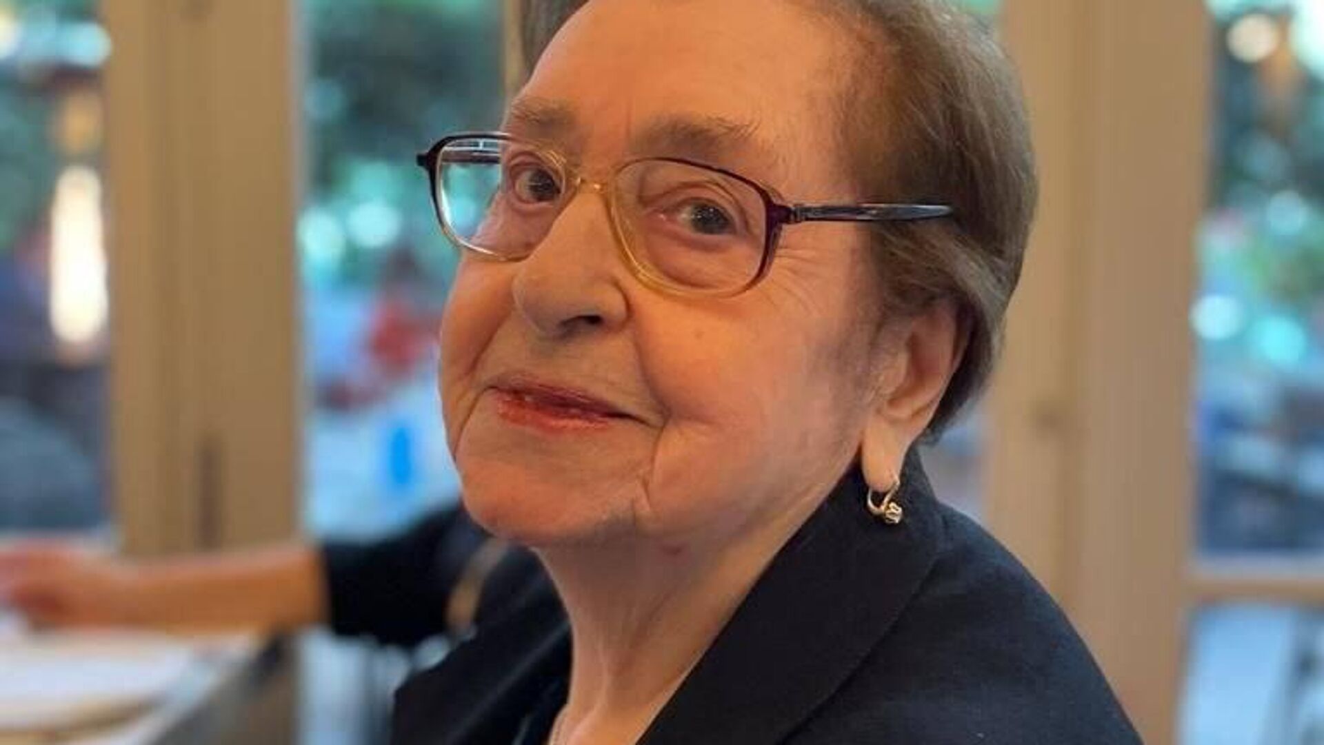 Лыԥсҭазаара далҵит Аԥснытәи АССР зҽаԥсазтәыз артистка Жозефина Бумбуриди Лыԥсҭазаара далҵит Аԥснытәи АССР зҽаԥсазтәыз артистка Жозефина Бумбуриди - Sputnik Аҧсны, 1920, 05.04.2026