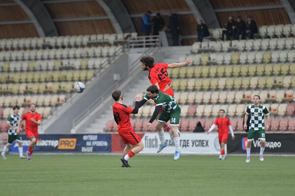 В нем приняли участие кутолская "Бзана" и сухумский "Нарт" - Sputnik Абхазия