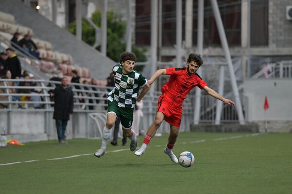 В первом тайме игроки больше не сумели отличиться - Sputnik Абхазия