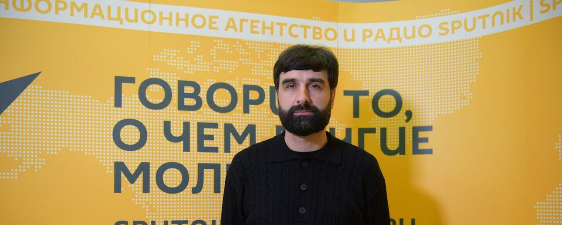 Ақыҭанхамҩа азҵаара Жәларбжьаратәи аекономикатә форум аҿы: анаплакҩы иҿцәажәара Ақыҭанхамҩа азҵаара Жәларбжьаратәи аекономикатә форум аҿы: анаплакҩы иҿцәажәара - Sputnik Аҧсны, 1920, 07.04.2026