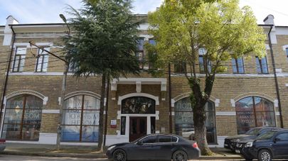 Здание ЦВЗ в Сухуме
