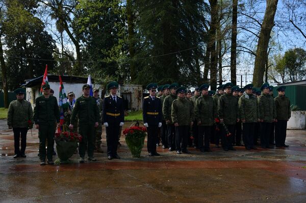 Церемония памяти погибшего подполковника Квитко Церемония памяти погибшего подполковника Квитко - Sputnik Абхазия