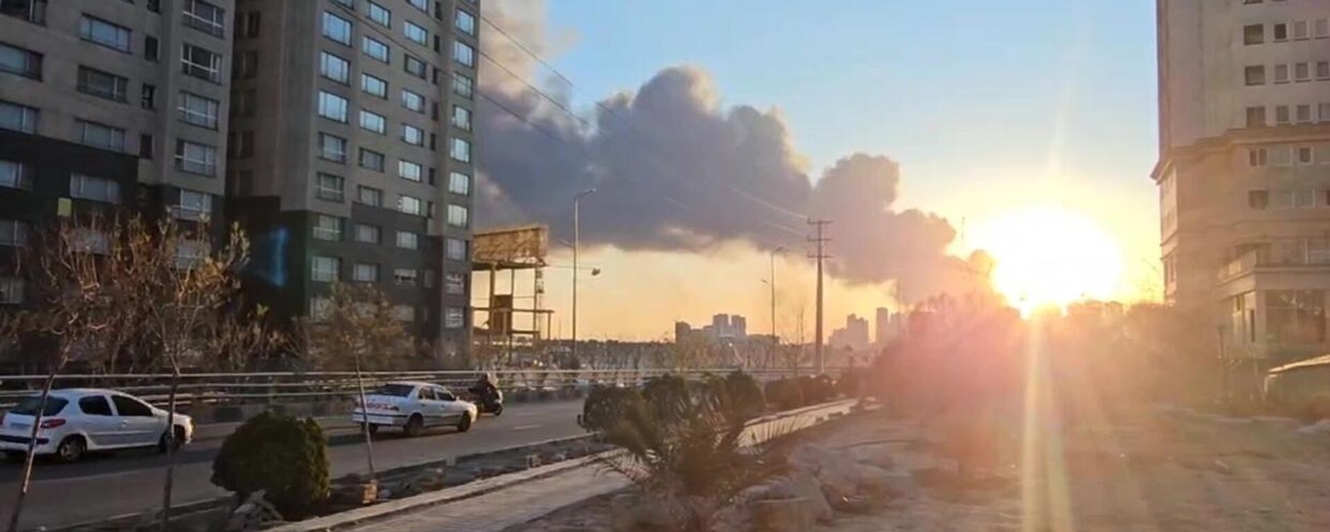 Удары по Тегерану - Sputnik Абхазия, 1920, 09.04.2026