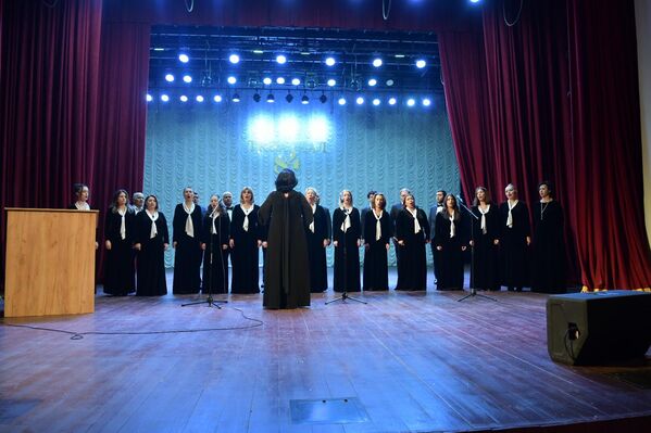 Ну и, конечно же, не обошлось без праздничного концерта - Sputnik Абхазия