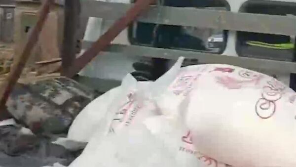 Волонтер из Абхазии Нар Тания участвует в устранении последствий стихийного бедствия в Дагестане - Sputnik Абхазия