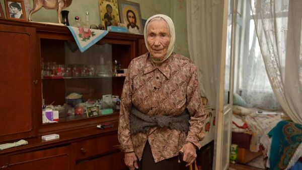 Баӷрыԥсҭа ақыҭан инхоз Аџьынџьтәылатә еибашьра ду аветеран Клавдиа Пухова лыԥсҭазаара далҵит - Sputnik Аҧсны