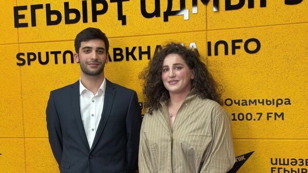 Наука, культура и развлечения: Лука Чкадуа и Сабина Агрба рассказали о том, как будет развиваться Сухумская крепость
 - Sputnik Абхазия