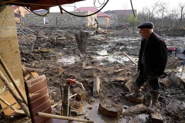 Ликвидация последствий наводнения в Дагестане Ликвидация последствий наводнения в Дагестане - Sputnik Абхазия