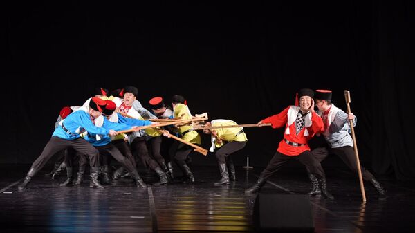 Государственный академический ансамбль песни и танца Калмыкии Тюльпан - Sputnik Аҧсны