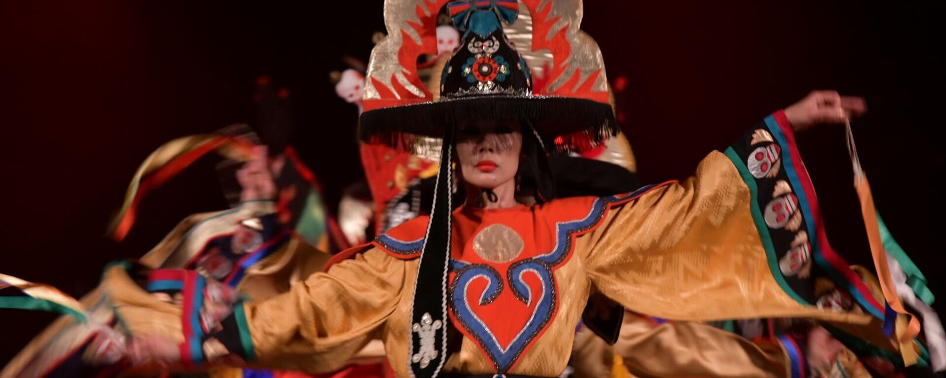 Государственный академический ансамбль песни и танца Калмыкии Тюльпан - Sputnik Абхазия, 1920, 18.04.2026