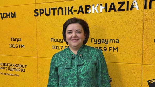 Фестиваль Сочинская весна: Илона Мирцхулава рассказала об участии Абхазии в форуме
 - Sputnik Абхазия