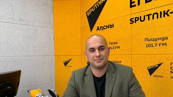 Медийная футбольная лига в Сухуме: Апсны против Амкала и звездное пополнение - Sputnik Абхазия