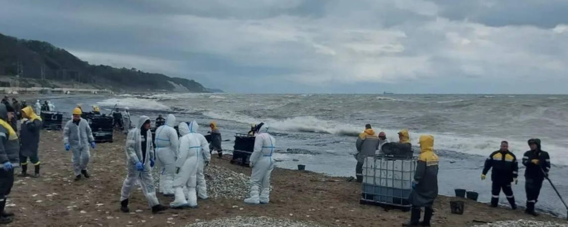 Аӡиас Тҟәаԥс аҟынтәи анефтаалыҵқәа Амшын еиқәеи уи аԥшаҳәеи иалаҭәеит - Sputnik Абхазия, 1920, 24.04.2026