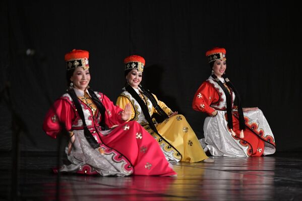 Ансамбль" Тиульпан " Урыстәыла ижәытәӡатәиу арҿиаратә коллективқәа ируакуп. - Sputnik Аҧсны
