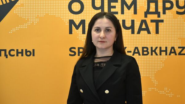Аԥсуа бызшәа иазкыз аиԥылара аҟынтә алкаақәа: алахәла лцәажәара - Sputnik Аҧсны