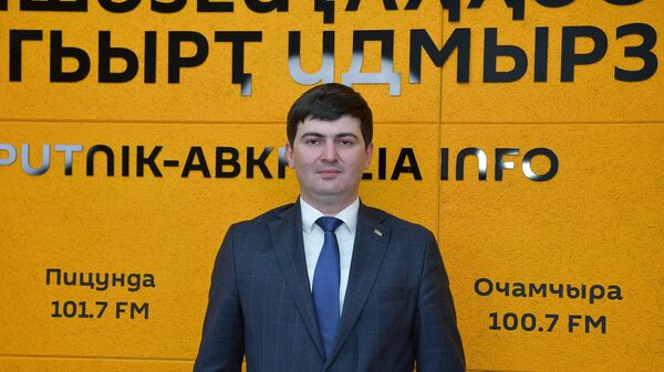 Миграционная ситуация в Абхазии: интервью с главой службы - Sputnik Абхазия