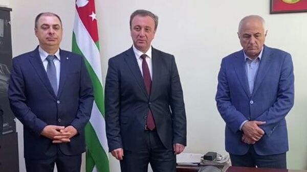 Нового министра сельского хозяйства Беслана Перцхелия представили коллективу - Sputnik Абхазия