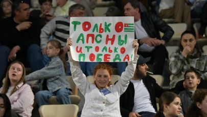 Матч ФК "Апсны" и Fight Nights начался
