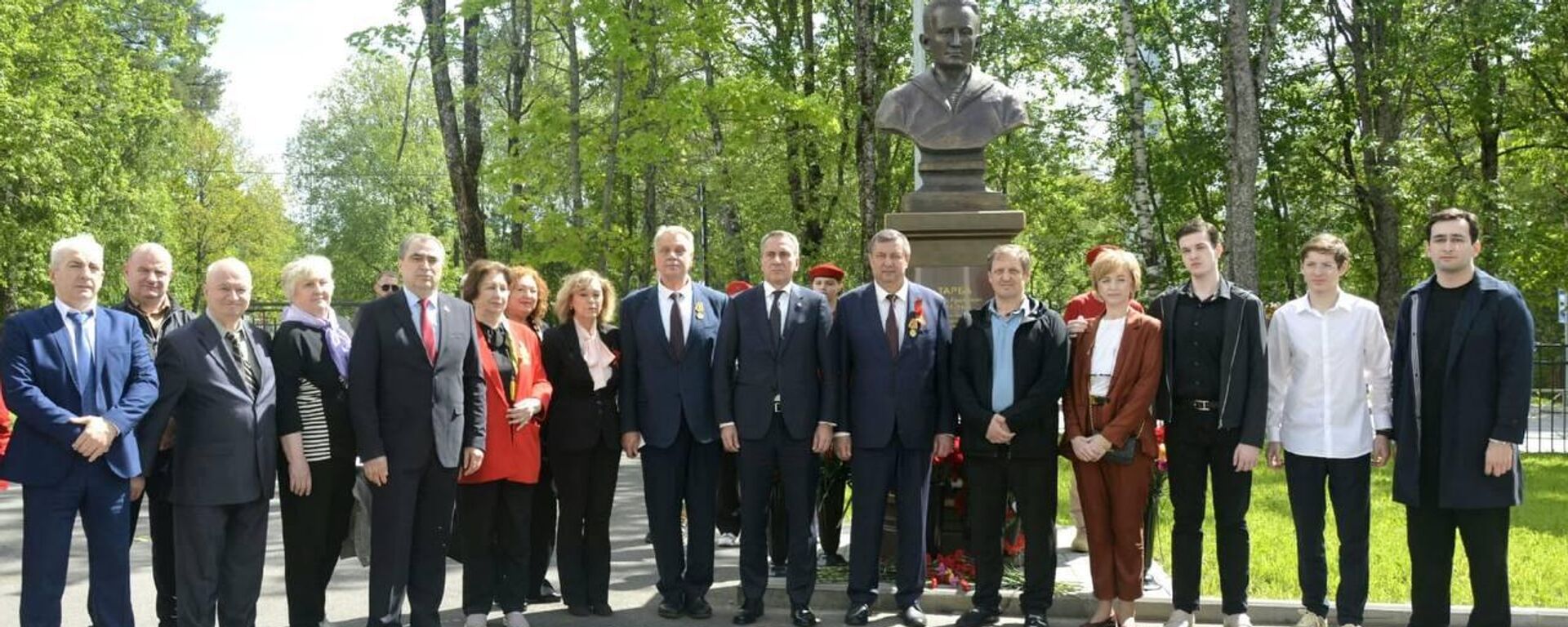 Памятник участнику Великой Отечественной войны из Абхазии Химце Тарба открыли в Ленинградской области Памятник участнику Великой Отечественной войны из Абхазии Химце Тарба открыли в Ленинградской области - Sputnik Абхазия, 1920, 25.05.2026